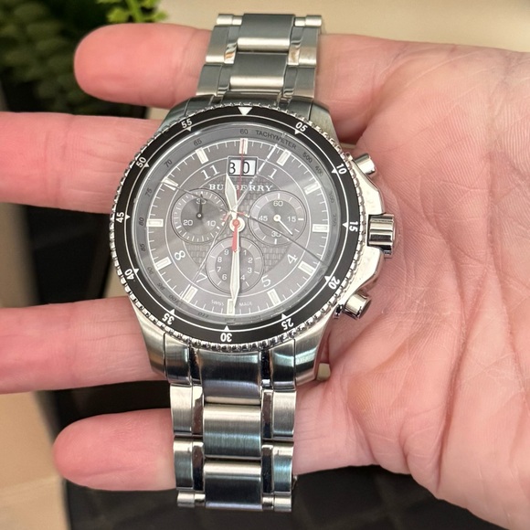 Burberry BU7602 Endurance Chronograph Black/Steel Men’s Watch - Picture 12 of 15